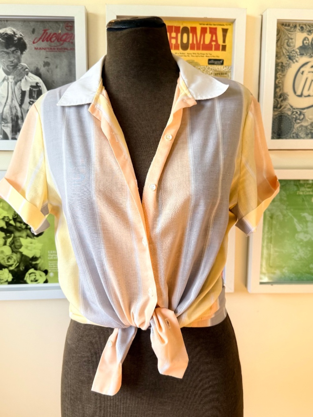 🍑 Vintage 70s Pastel Striped Short-Sleeve Button-Up Shirt — Retro Summer